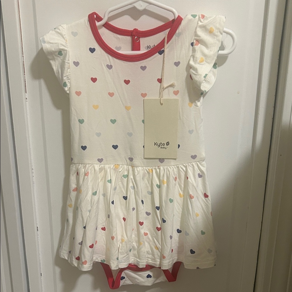 Kyte BABY Multicolor Heart Romper